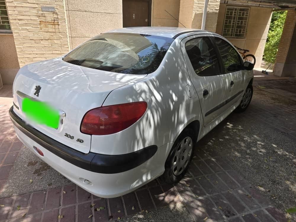 پژو ۲۰۶ صندوق دار v8 - 1389