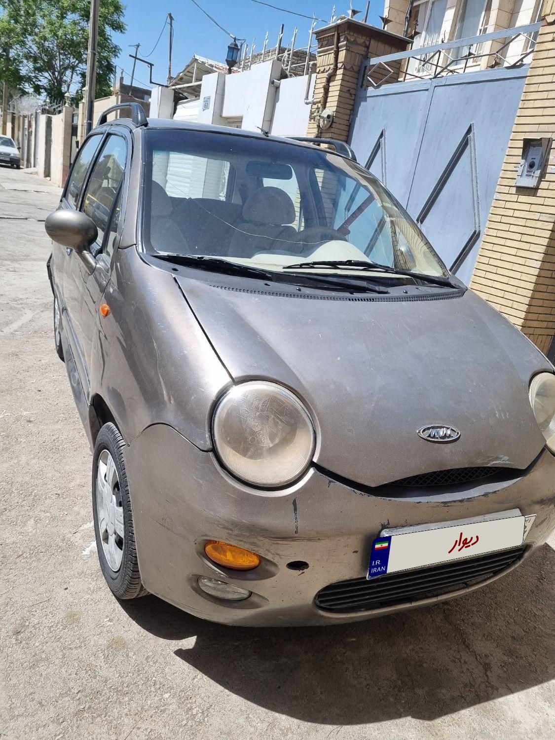 ام وی ام 110 چهار سیلندر دنده ای - 2012