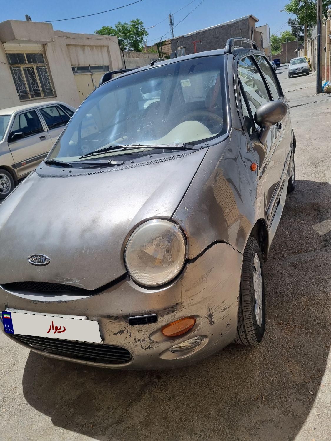 ام وی ام 110 چهار سیلندر دنده ای - 2012