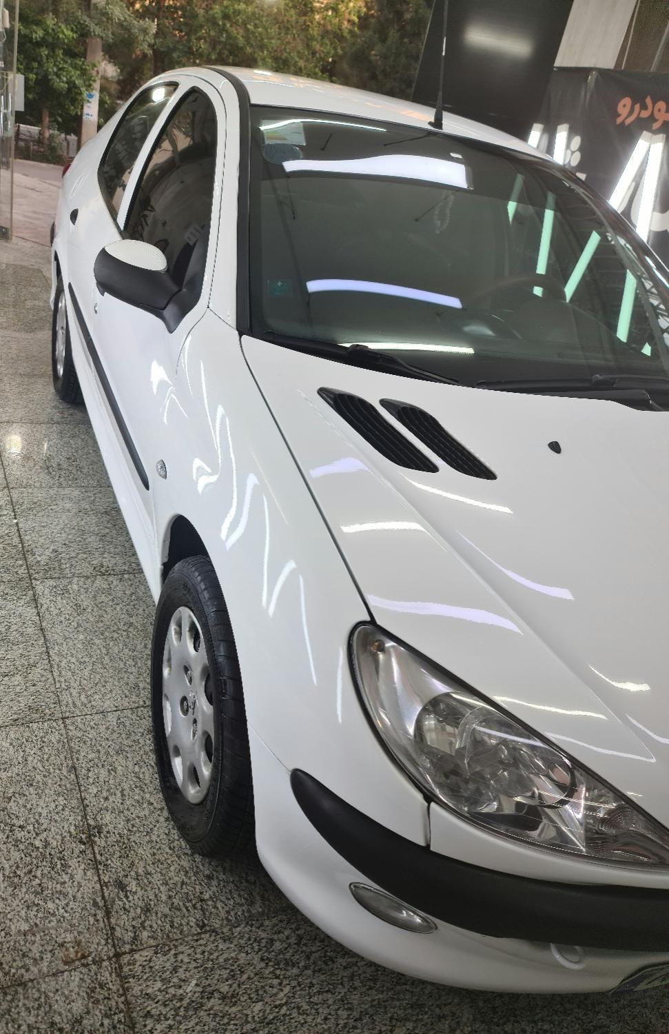 پژو ۲۰۶ صندوق دار v8 - 1393