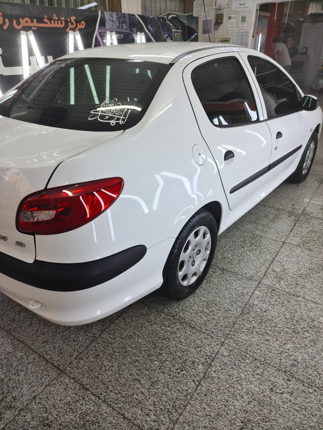 پژو ۲۰۶ صندوق دار v8 - 1393