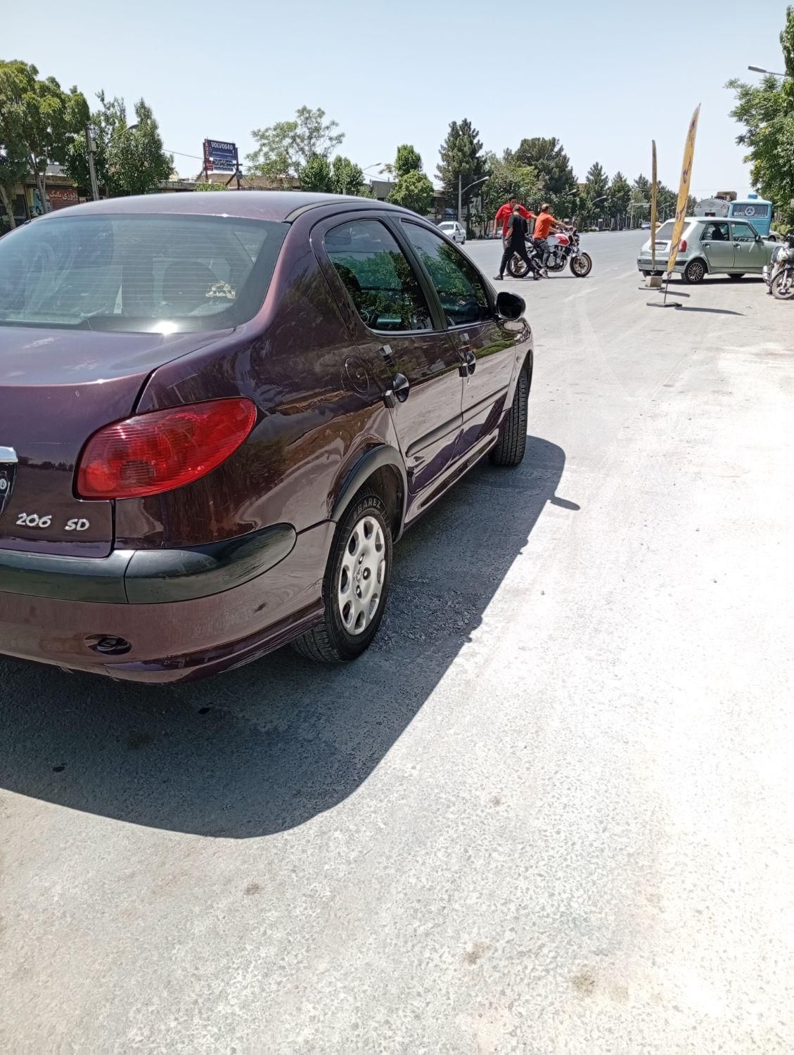 پژو ۲۰۶ صندوق دار v8 - 1390
