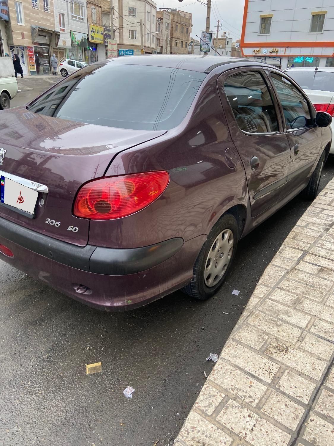 پژو ۲۰۶ صندوق دار v8 - 1394
