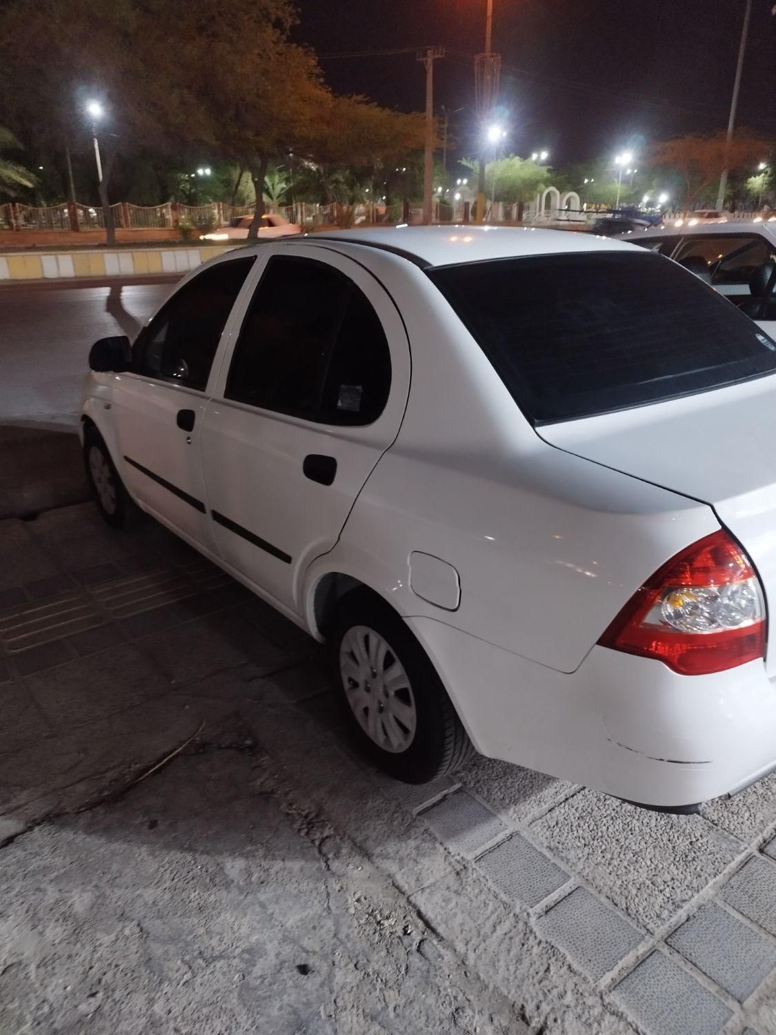 تیبا صندوق دار SX - 1401