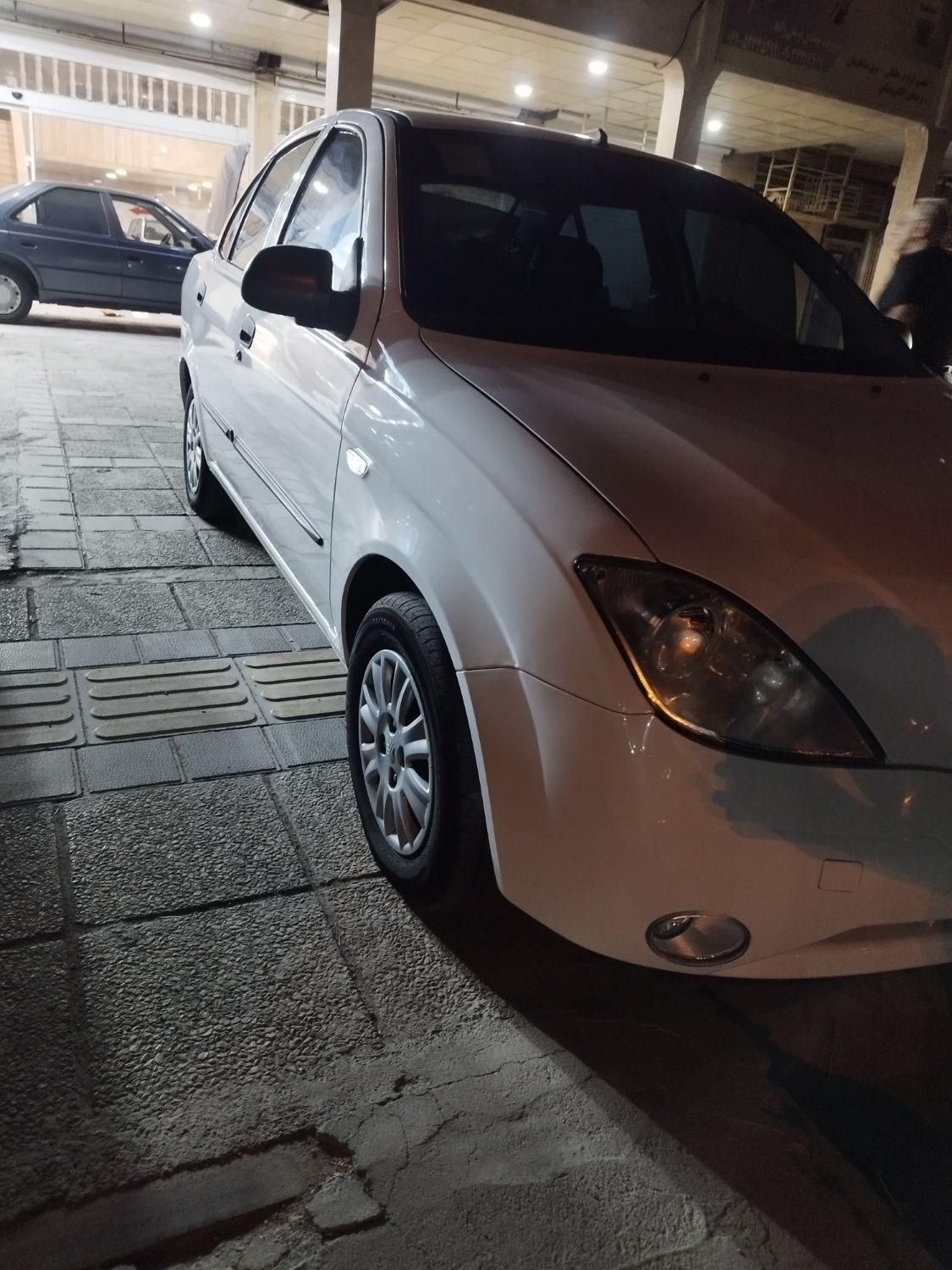 تیبا صندوق دار SX - 1401