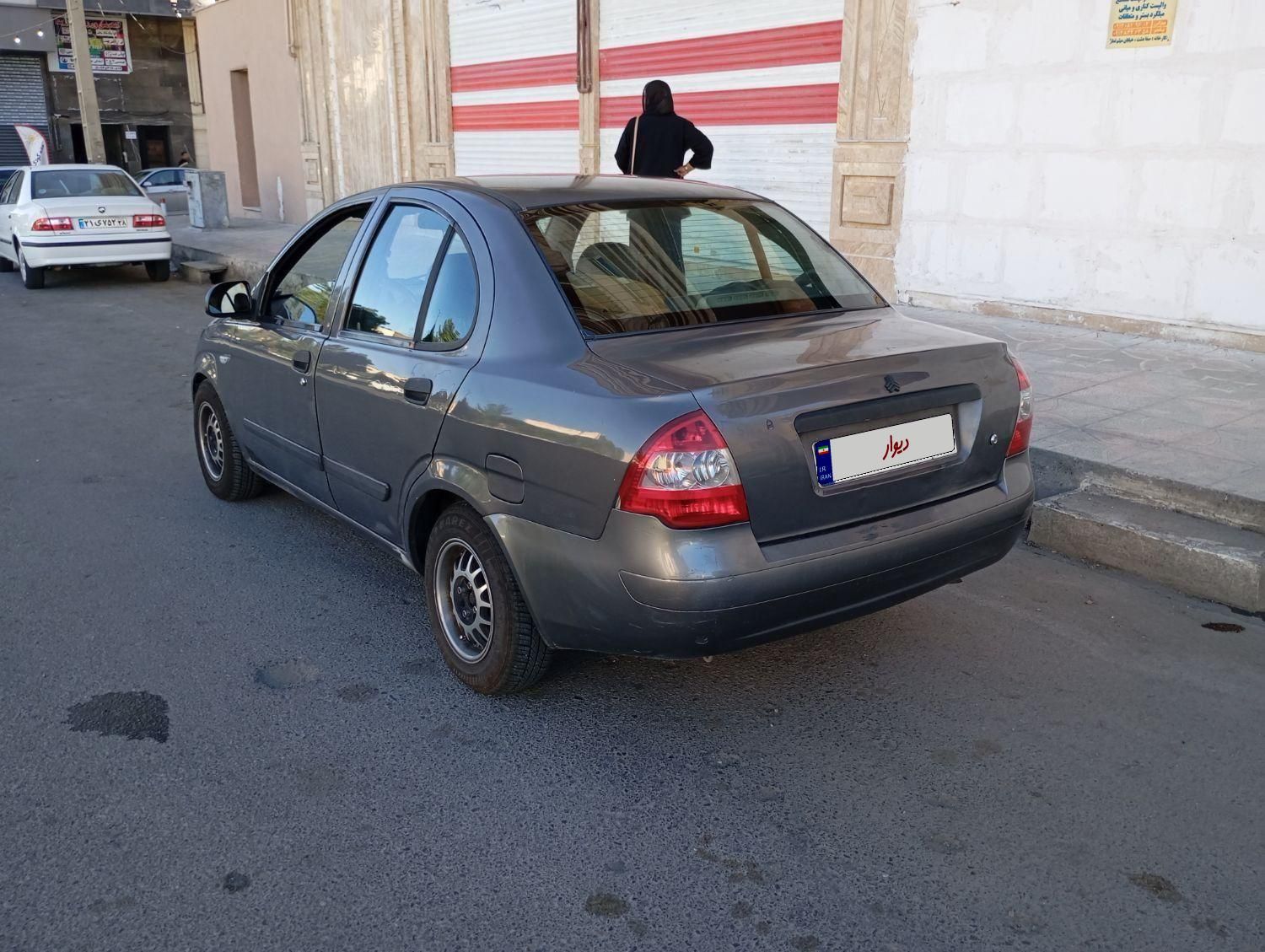 تیبا صندوق دار LX - 1391