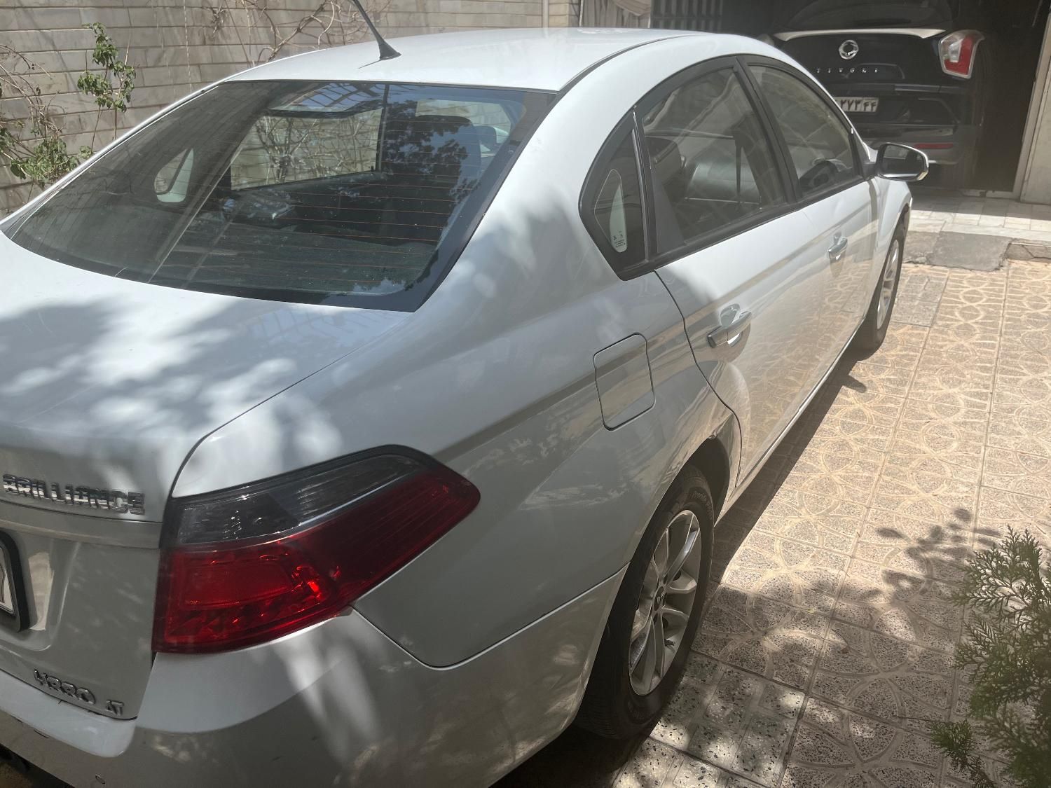 برلیانس H330 اتوماتیک 1500 - 2017