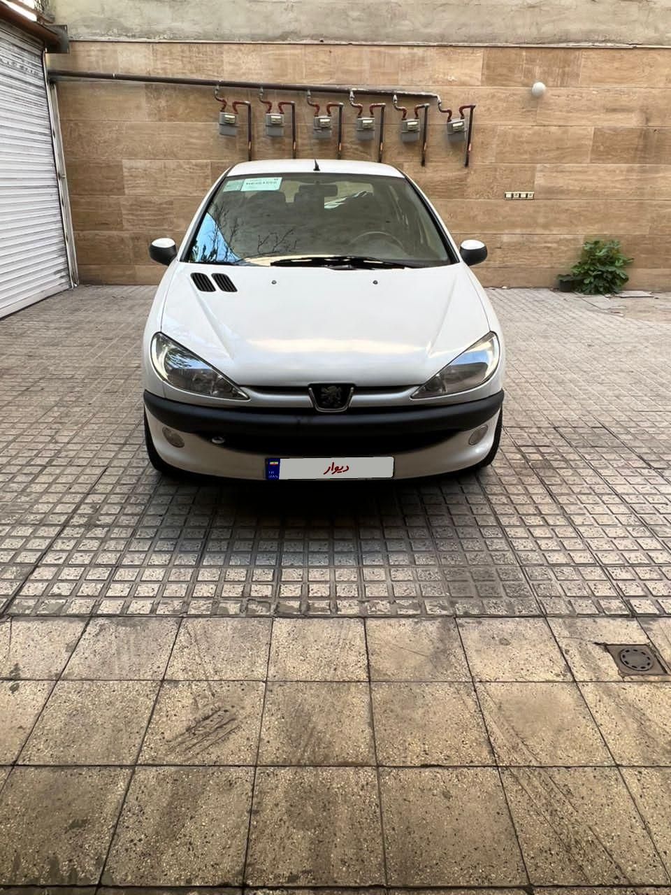 پژو ۲۰۶ صندوق دار v8 - 1398