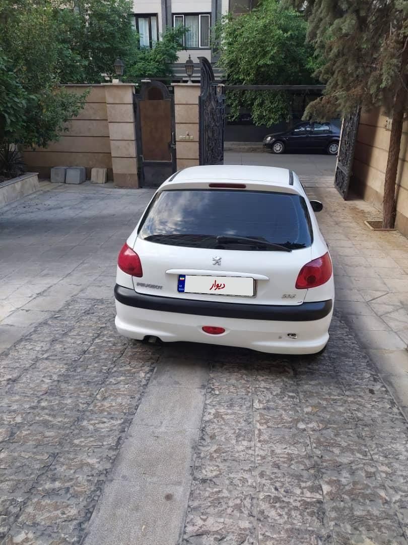 پژو 206 تیپ 5 - 1395