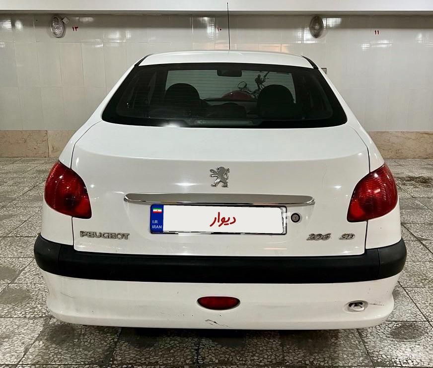 پژو ۲۰۶ صندوق دار v8 - 1397