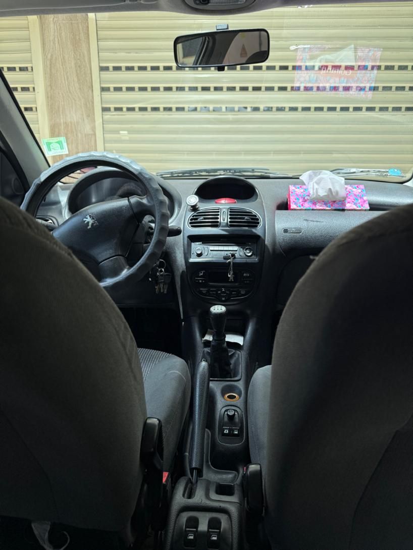 پژو ۲۰۶ صندوق دار v8 - 1395