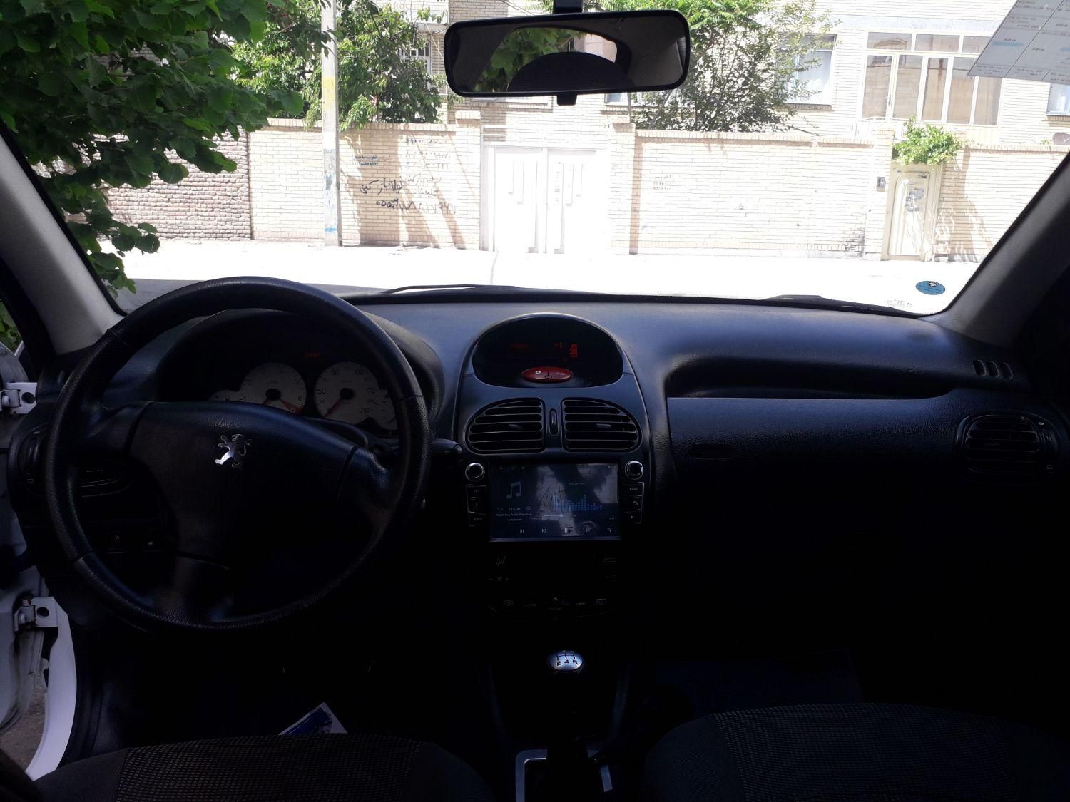 پژو ۲۰۶ صندوق دار v8 - 1397