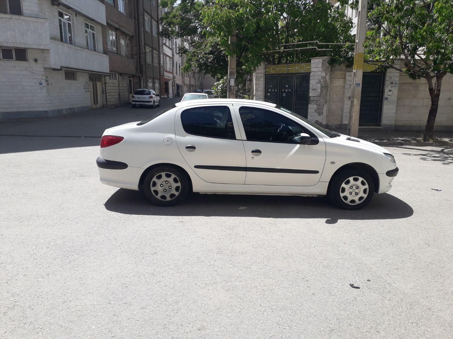 خودرو پژو، ۲۰۶ صندوق دار آگهی ann_18410755