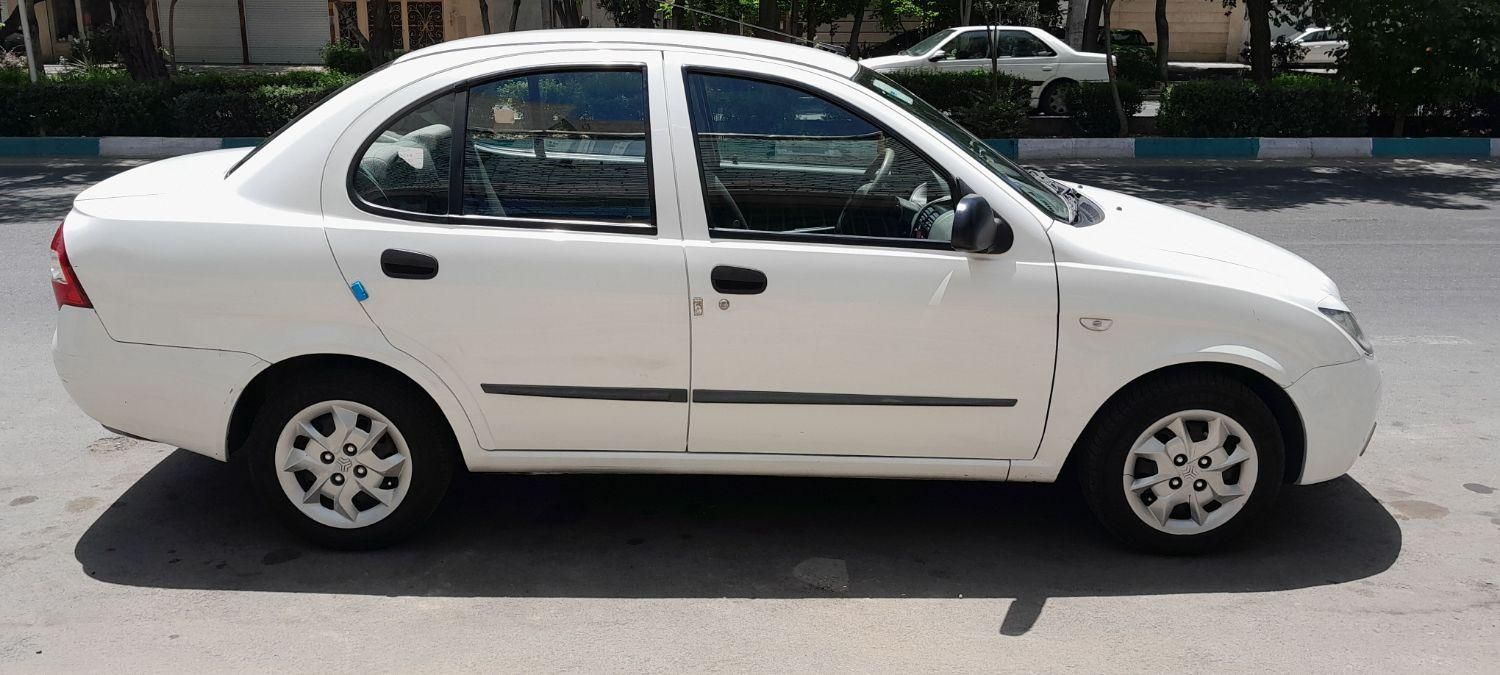 تیبا صندوق دار SX - 1395