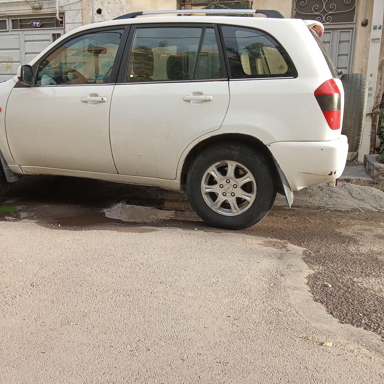 خودرو ام وی ام، X33 آگهی ann_18410839