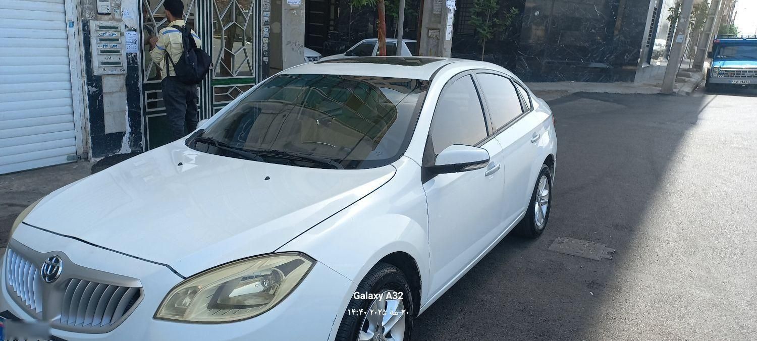 برلیانس H330 اتوماتیک 1500 - 2015