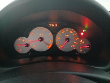 پژو ۲۰۶ صندوق دار v8 - 1398