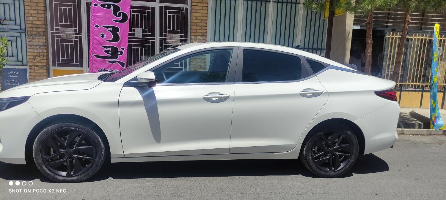 کی ام سی J7 اتوماتیک - 2024