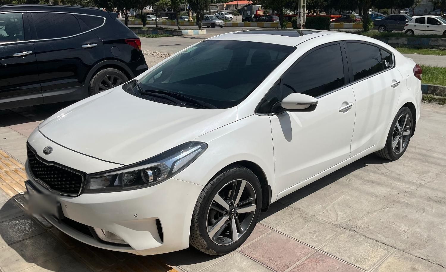 کیا سراتو 2.0 لیتر اتوماتیک GT لاین - 2017
