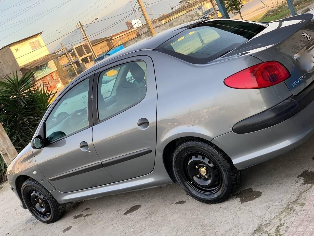 پژو ۲۰۶ صندوق دار v8 - 1386