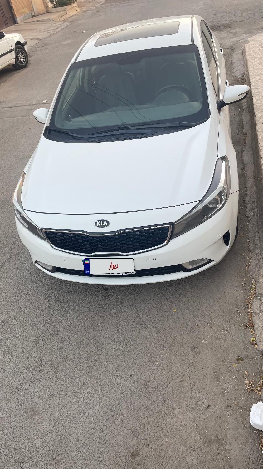 کیا سراتو 2.0 لیتر اتوماتیک GT لاین - 2017