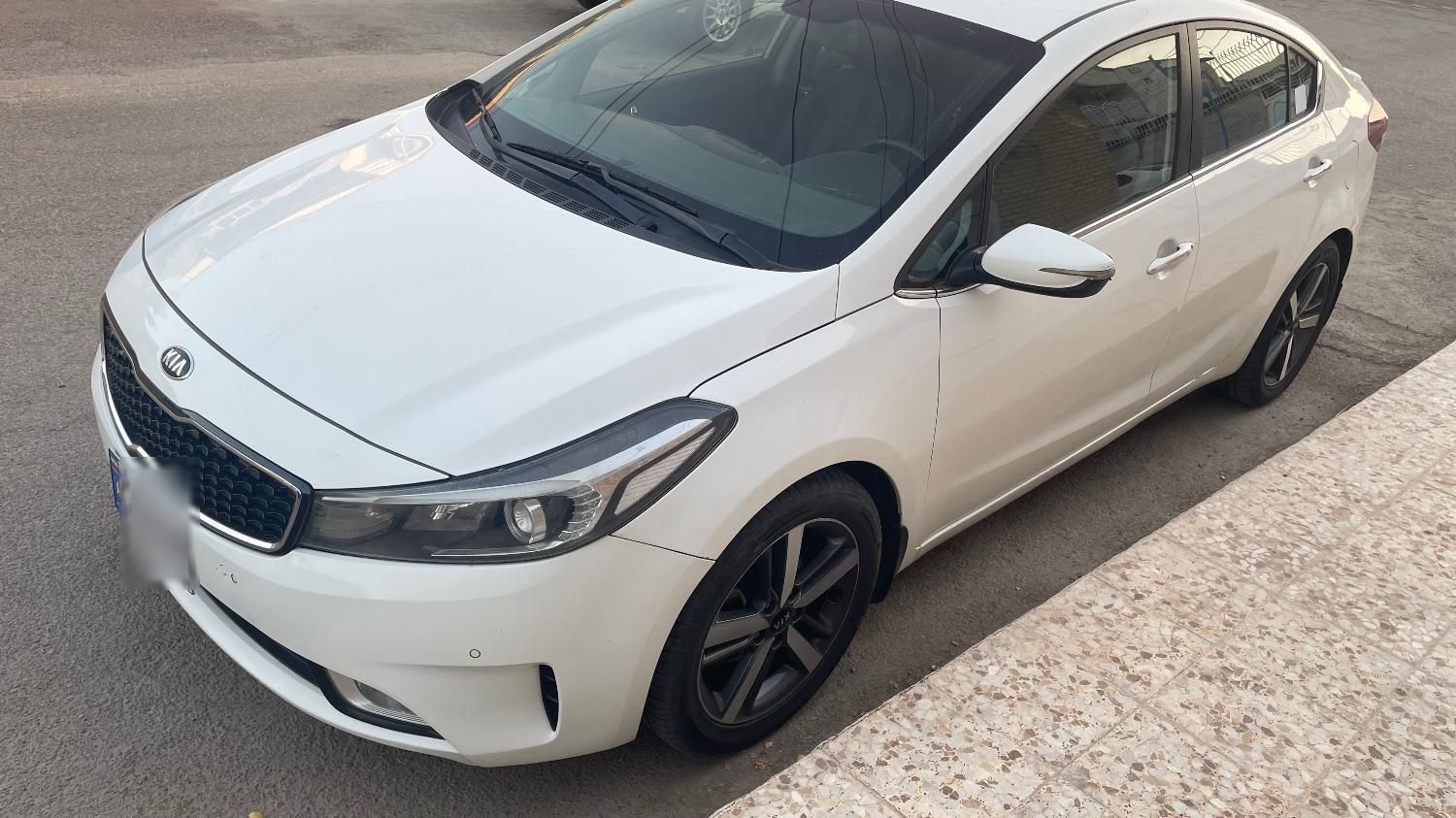 کیا سراتو 2.0 لیتر اتوماتیک GT لاین - 2017