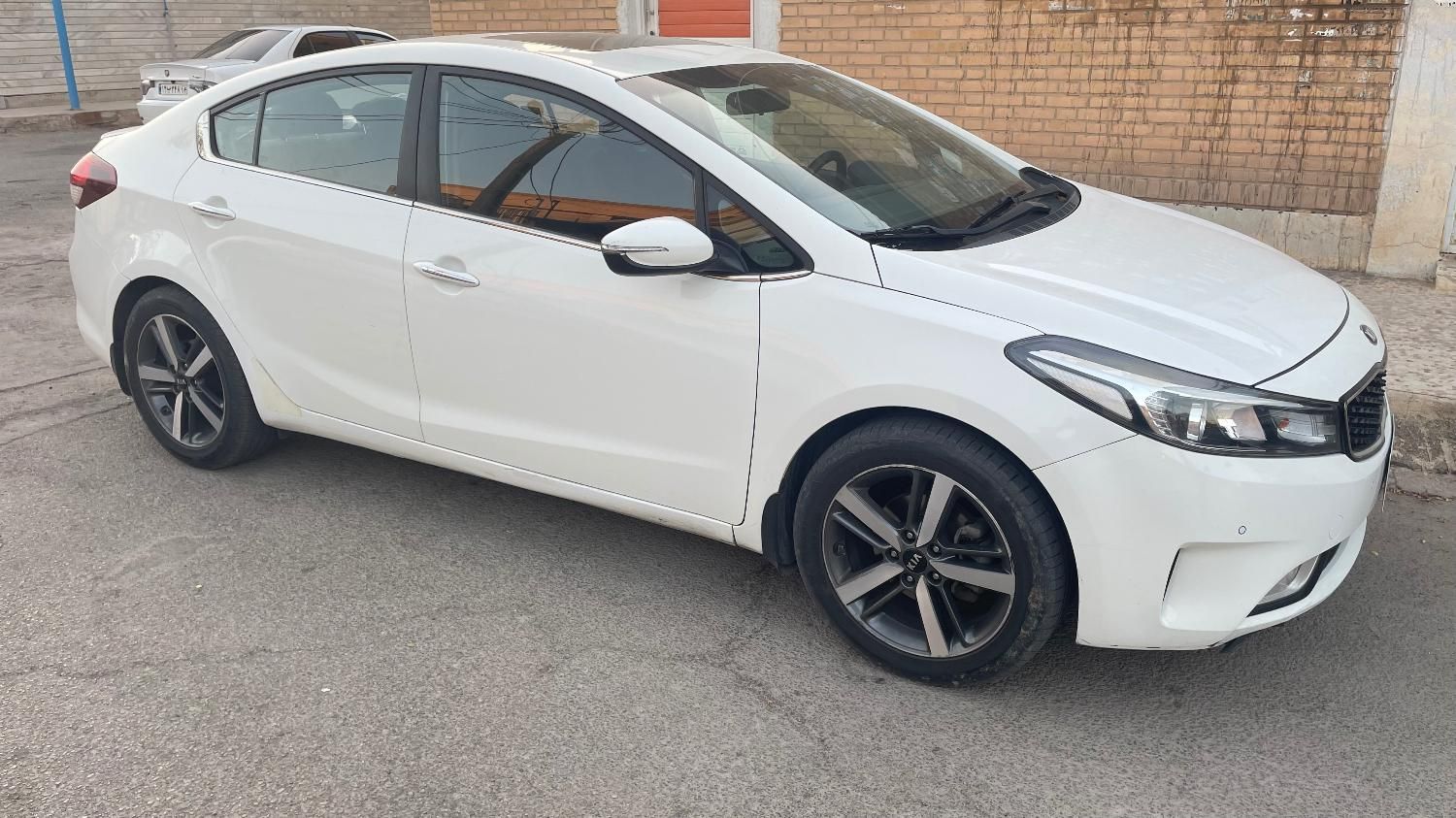 کیا سراتو 2.0 لیتر اتوماتیک GT لاین - 2017