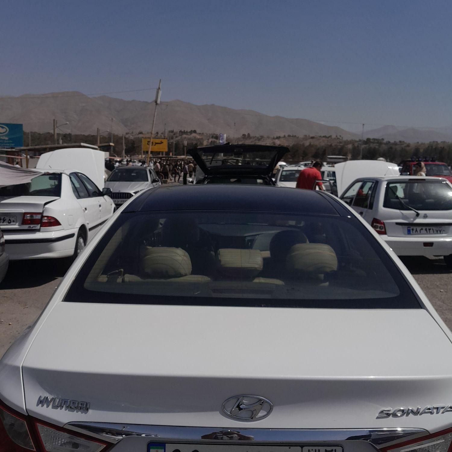 هیوندای سوناتا فول YF - 2011