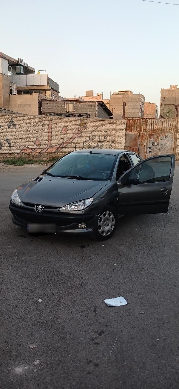 پژو ۲۰۶ صندوق دار v8 - 1386