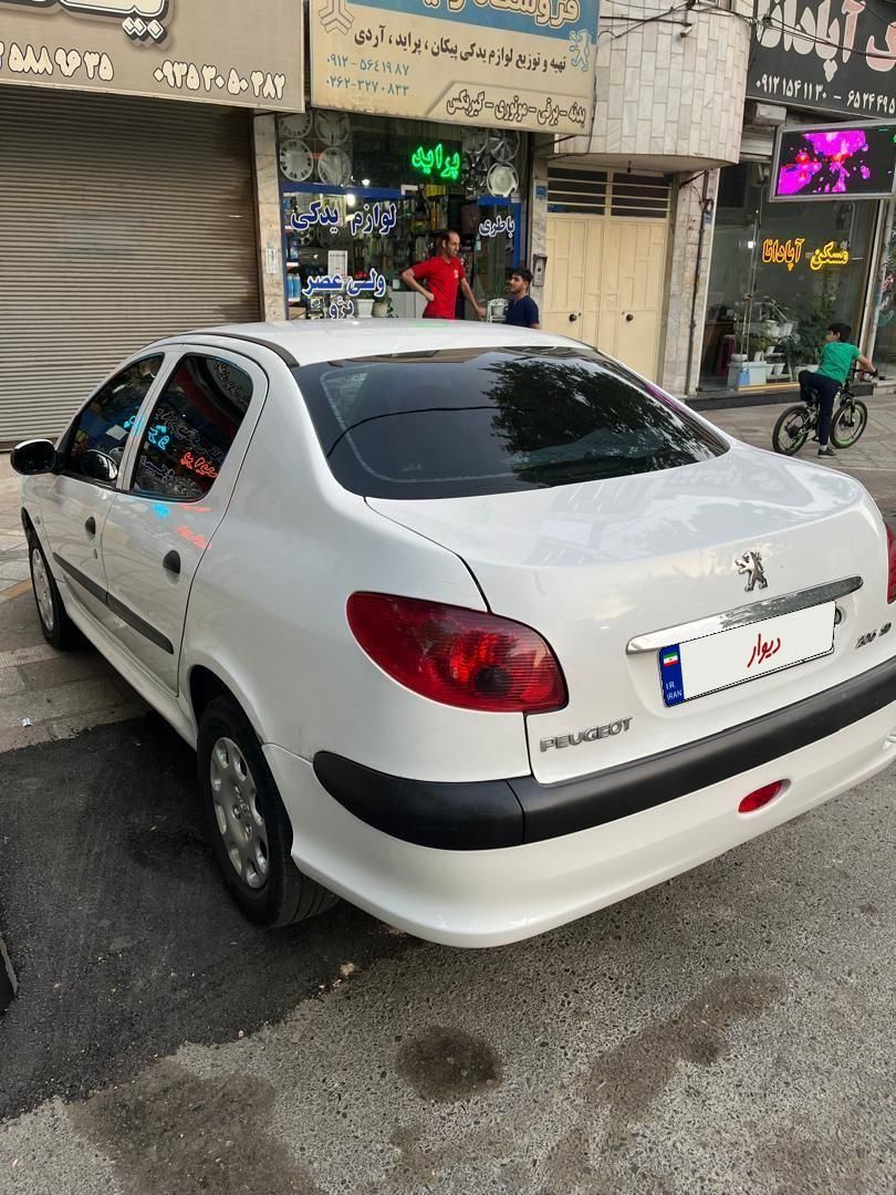 پژو ۲۰۶ صندوق دار v8 - 1390