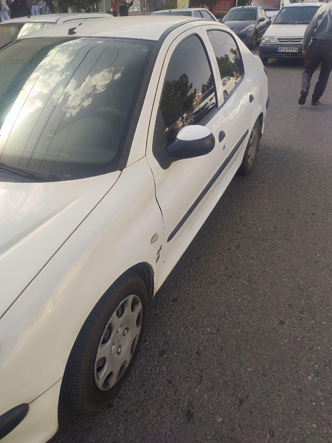 پژو ۲۰۶ صندوق دار v8 - 1391