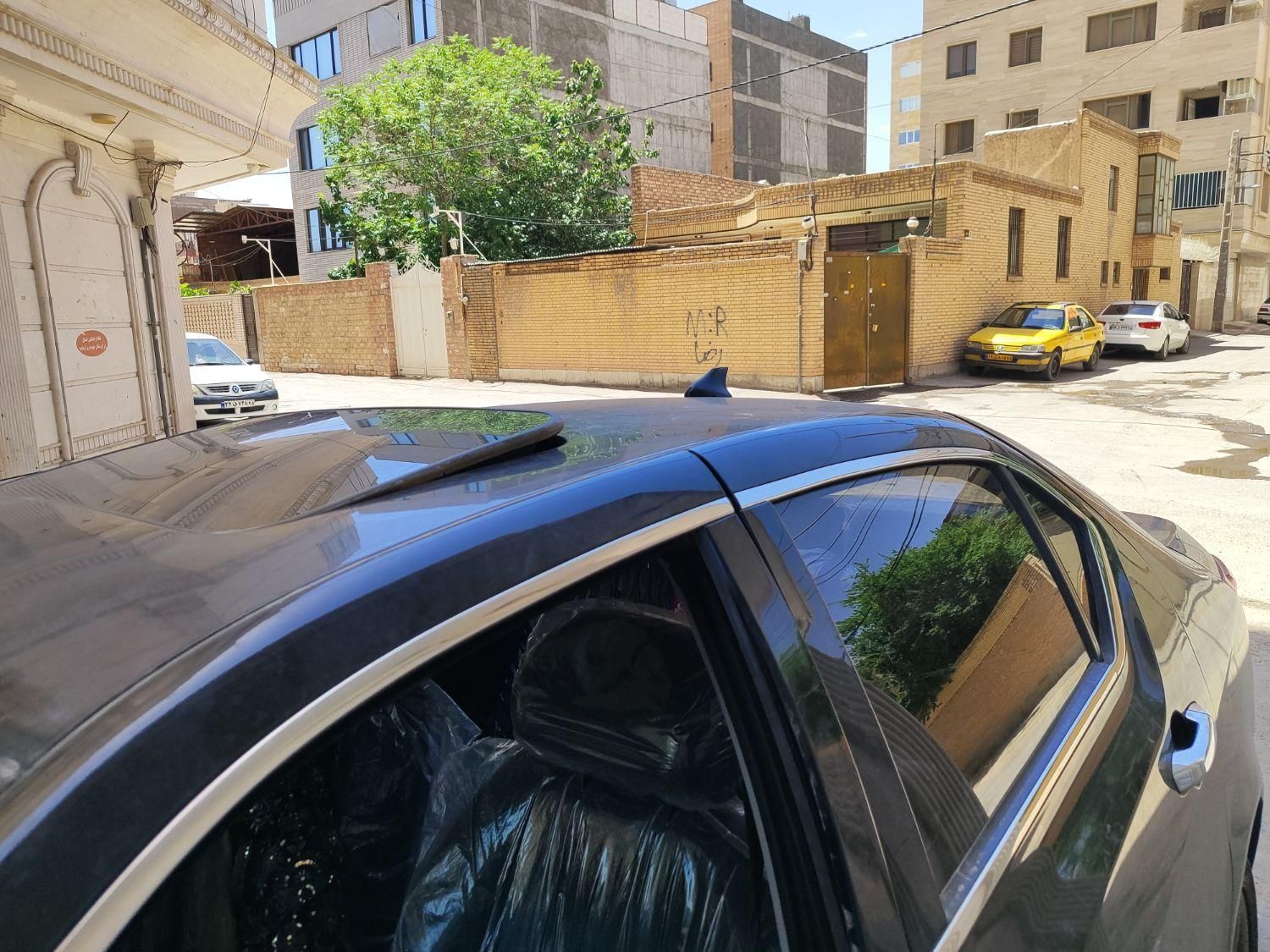 دنا پلاس توربو 6 دنده - 1401