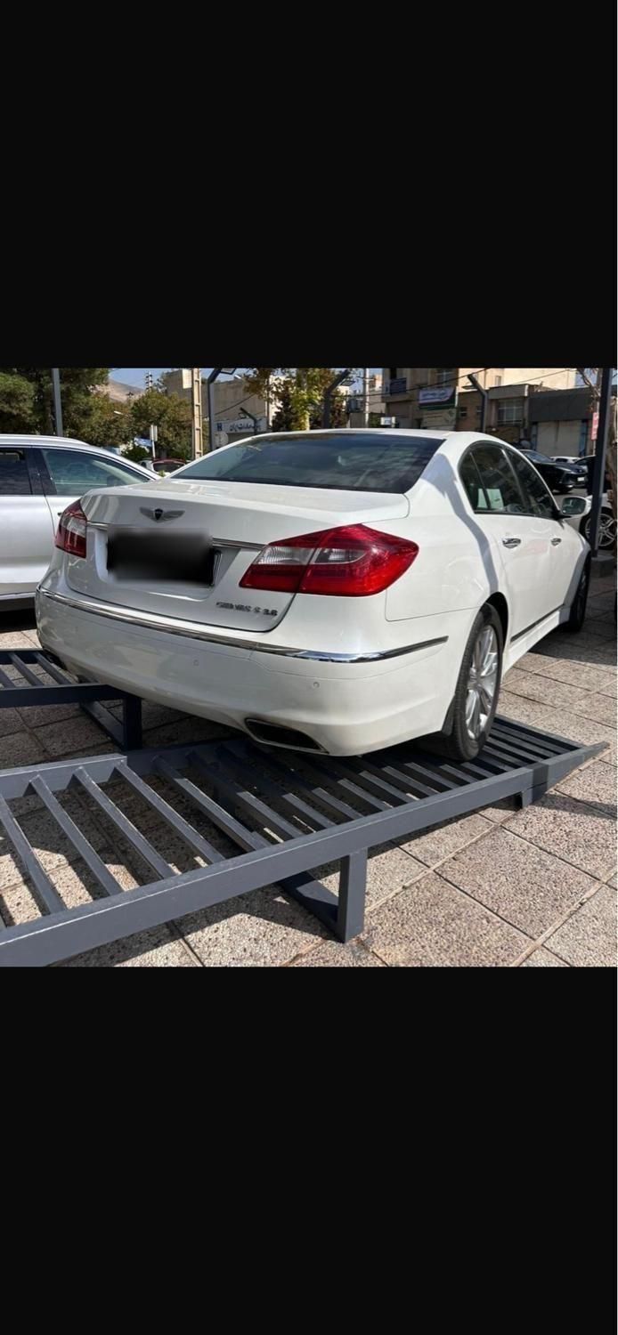 هیوندای جنسیس فول - 2013