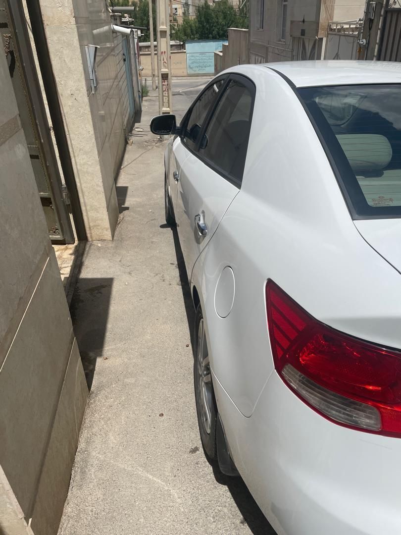 کیا سراتو مونتاژ 2000 اتوماتیک - 2015