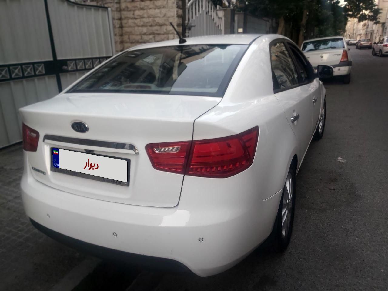 خودرو کیا، سراتو مونتاژ آگهی ann_18417871