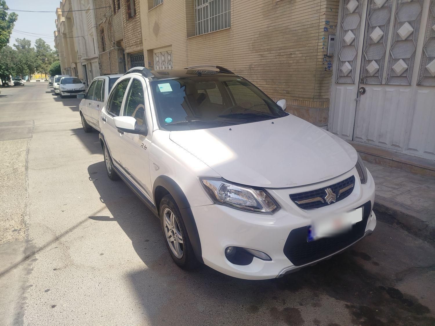 خودرو کوییک، R آگهی ann_18417915