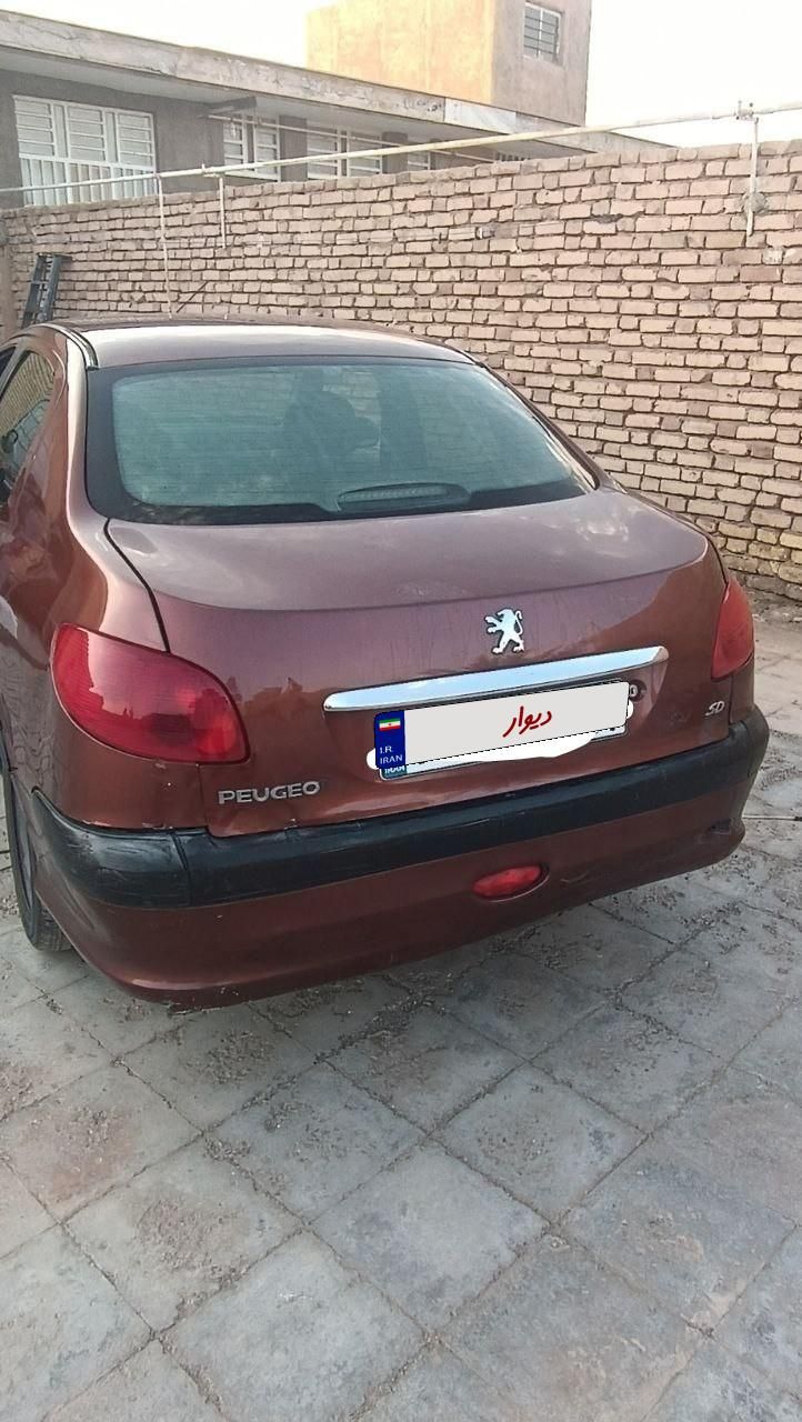 پژو ۲۰۶ صندوق دار v8 - 1386