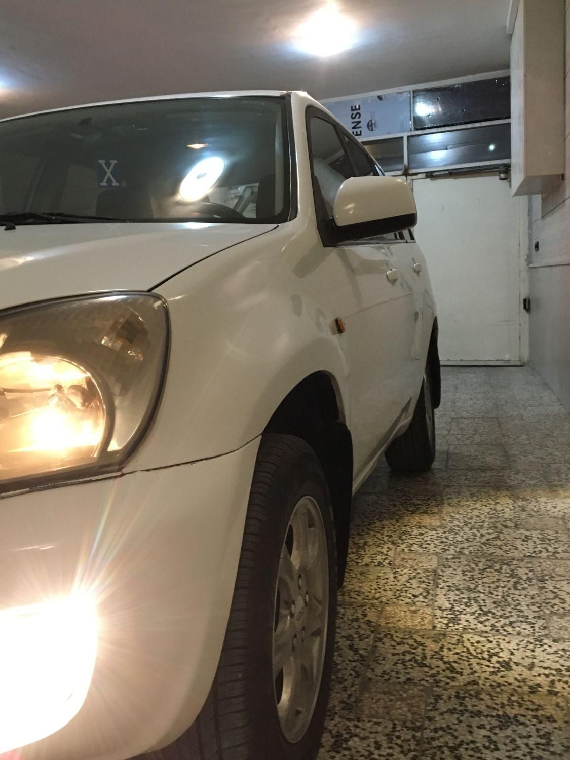خودرو ام وی ام، X33 آگهی ann_18418647