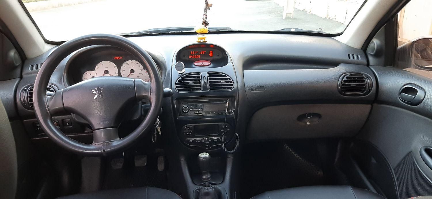 پژو ۲۰۶ صندوق دار v8 - 1392