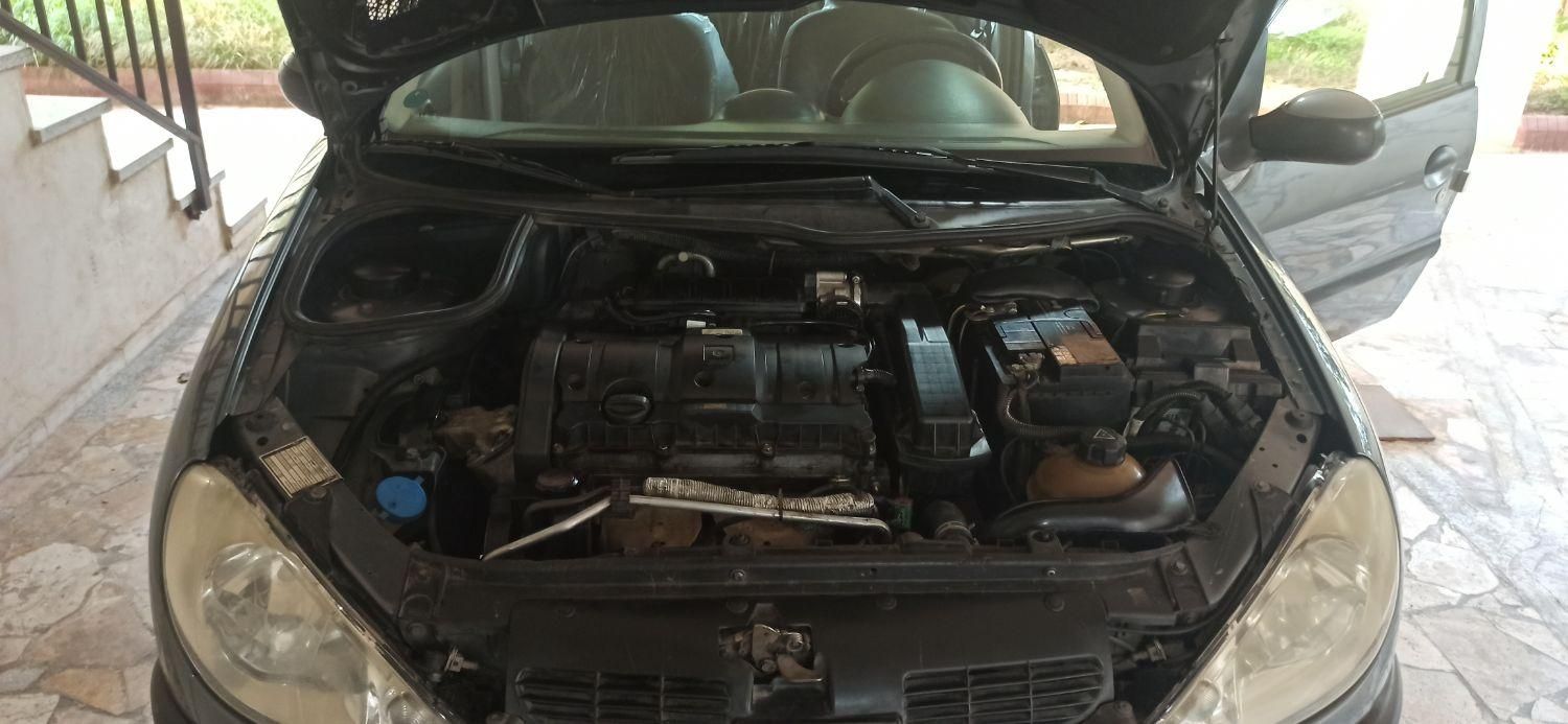پژو ۲۰۶ صندوق دار v8 - 1396