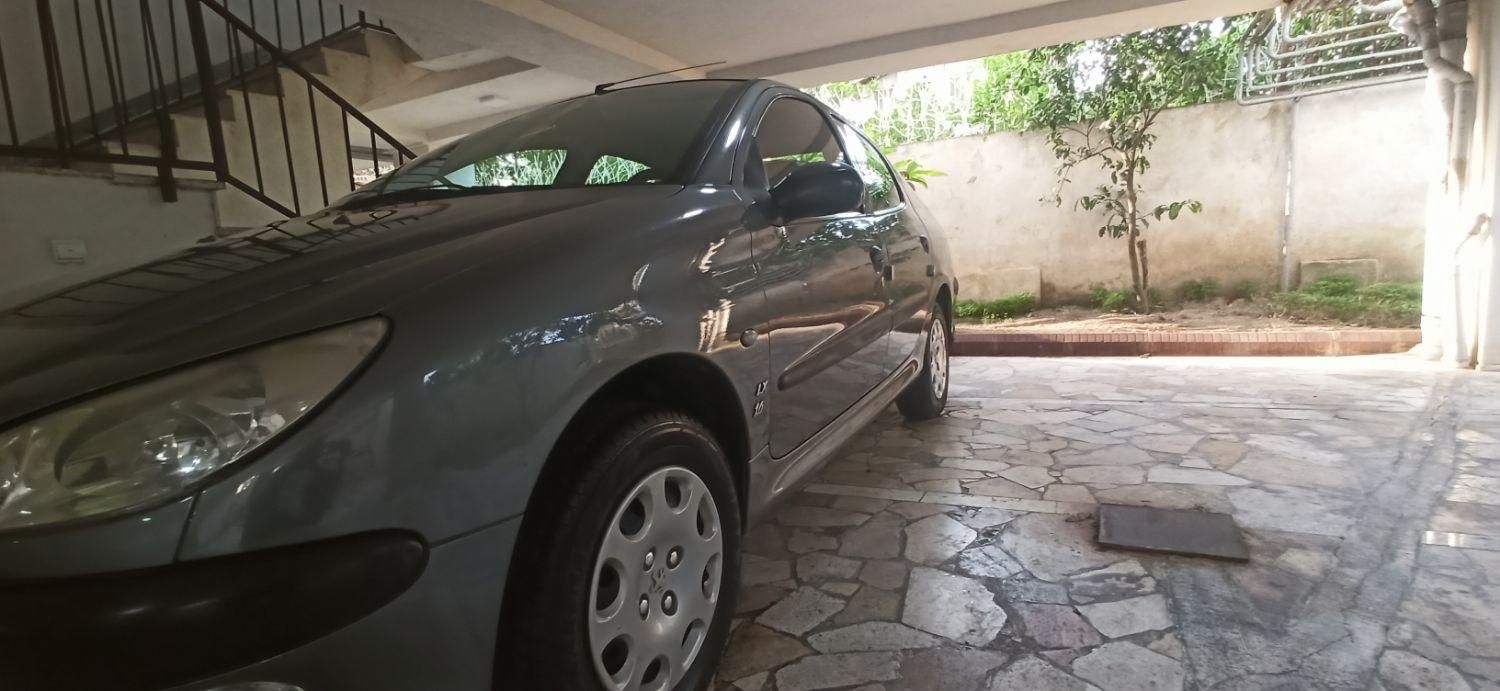 پژو ۲۰۶ صندوق دار v8 - 1396