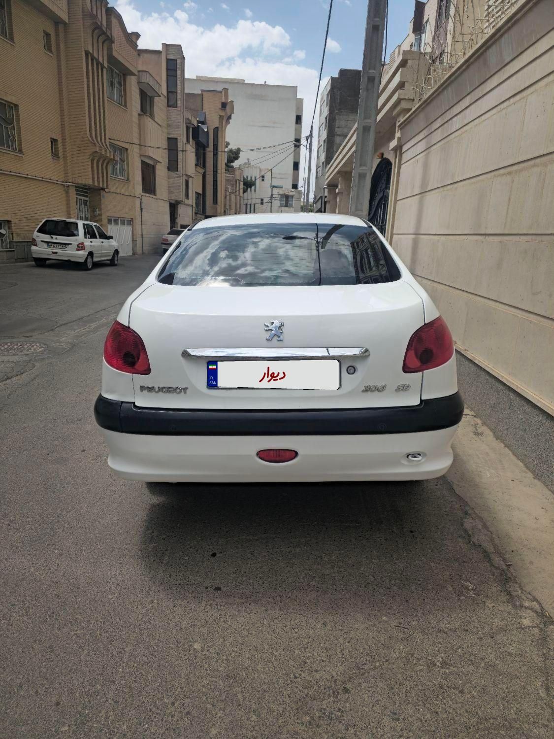 پژو ۲۰۶ صندوق دار v8 - 1397