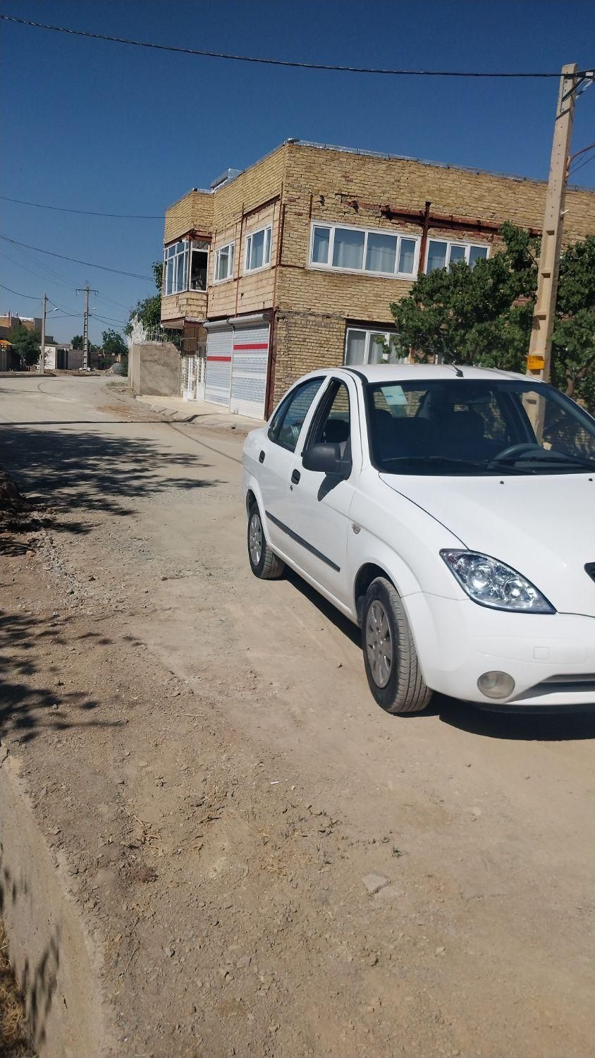 تیبا صندوق دار SX - 1396