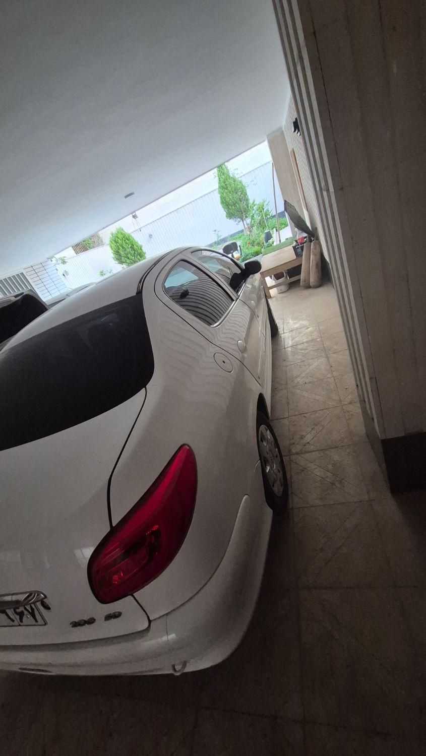 پژو ۲۰۶ صندوق دار v8 - 1390