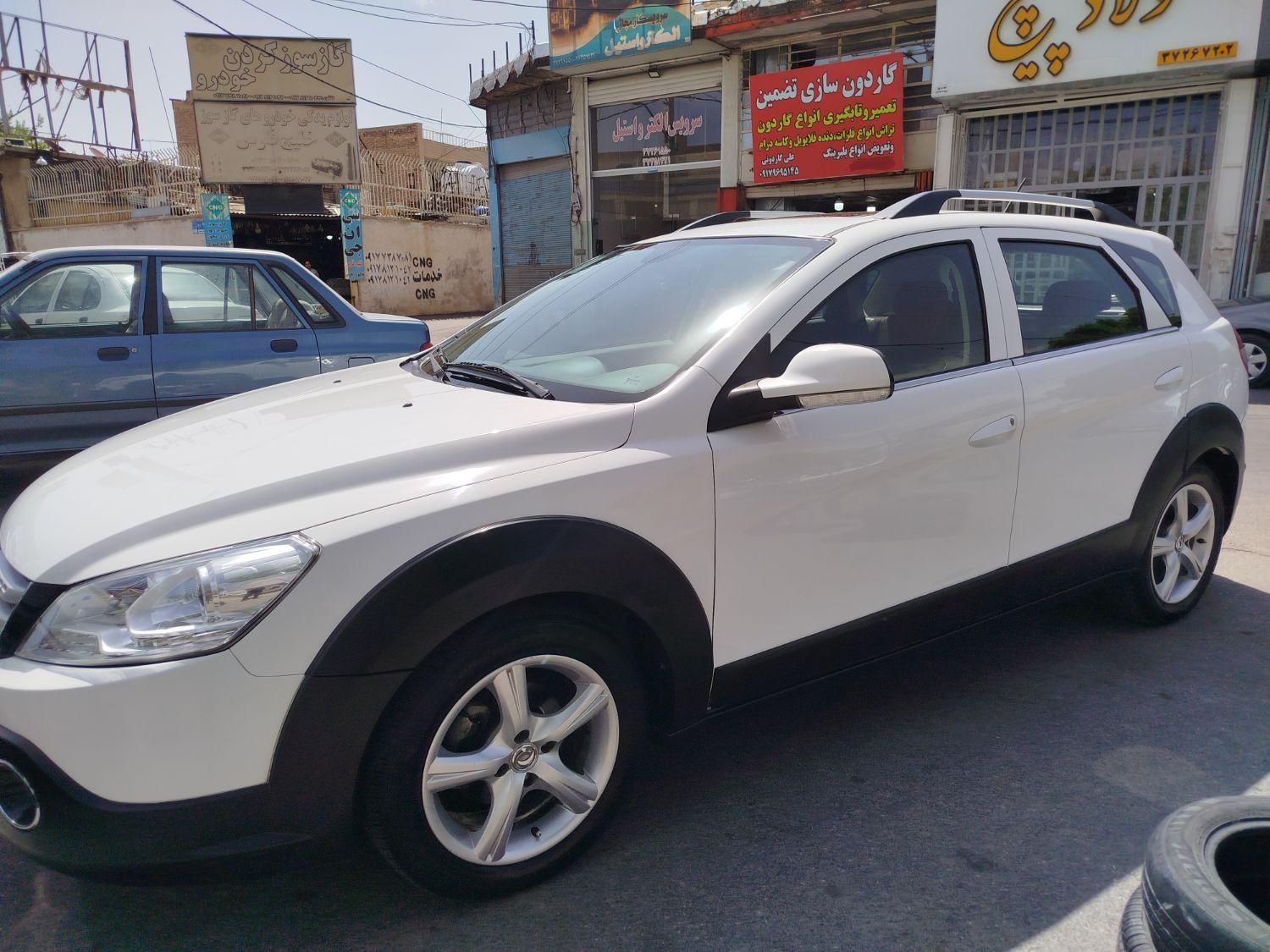 خودرو دانگ فنگ، H30 کراس آگهی ann_18420312
