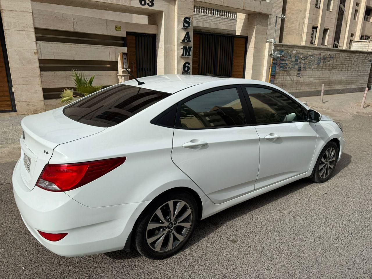 هیوندای اکسنت 1.6 لیتر ساده - 2016