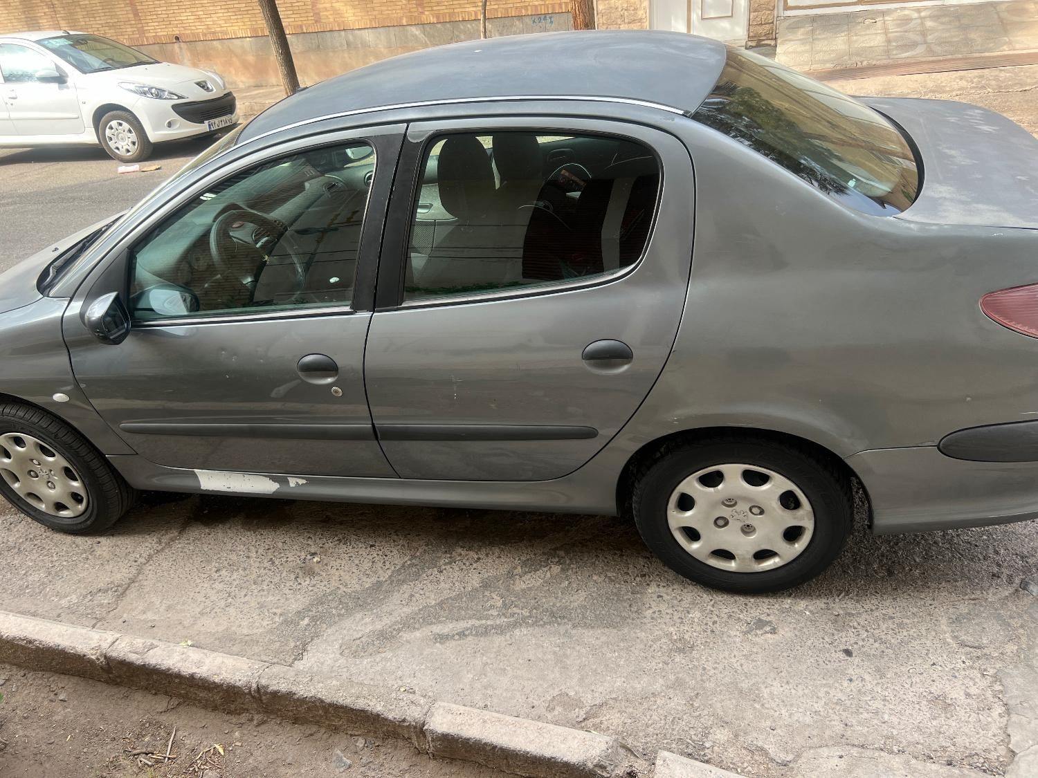 پژو ۲۰۶ صندوق دار v8 - 1389