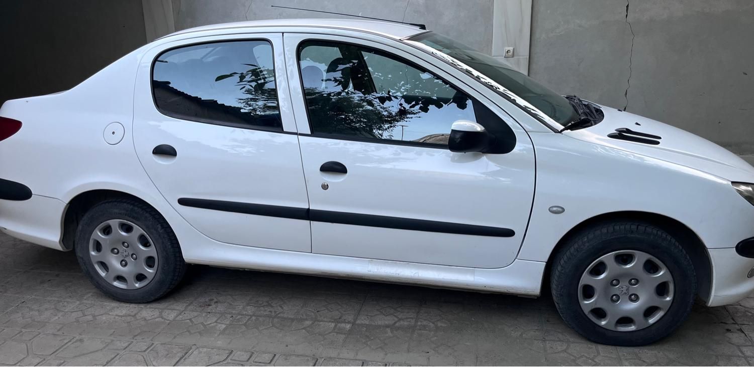 پژو ۲۰۶ صندوق دار v8 - 1399
