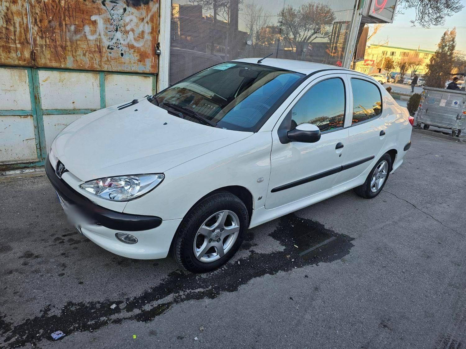 پژو ۲۰۶ صندوق دار v8 - 1395