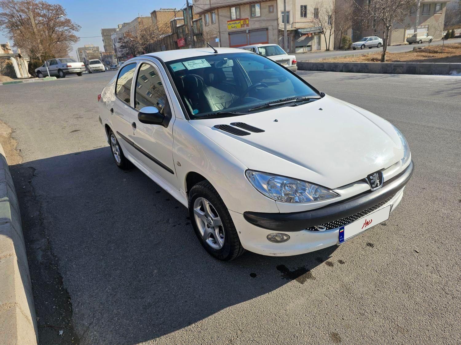پژو ۲۰۶ صندوق دار v8 - 1395